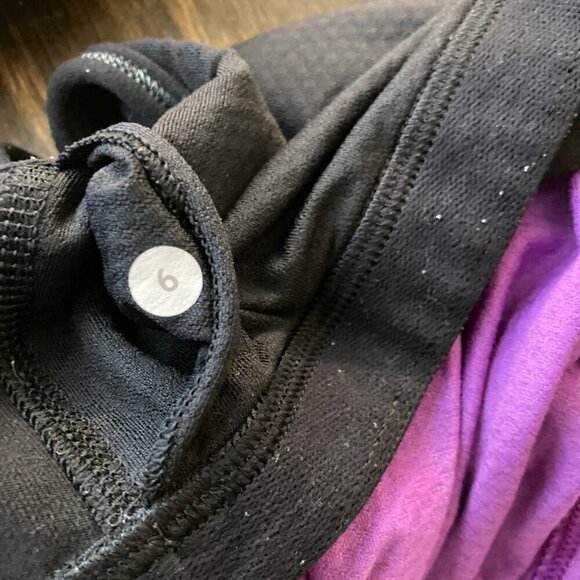 Womens Lululemon Bra Tuck Me In Tank Purple Black 6 - Picture 4 of 4